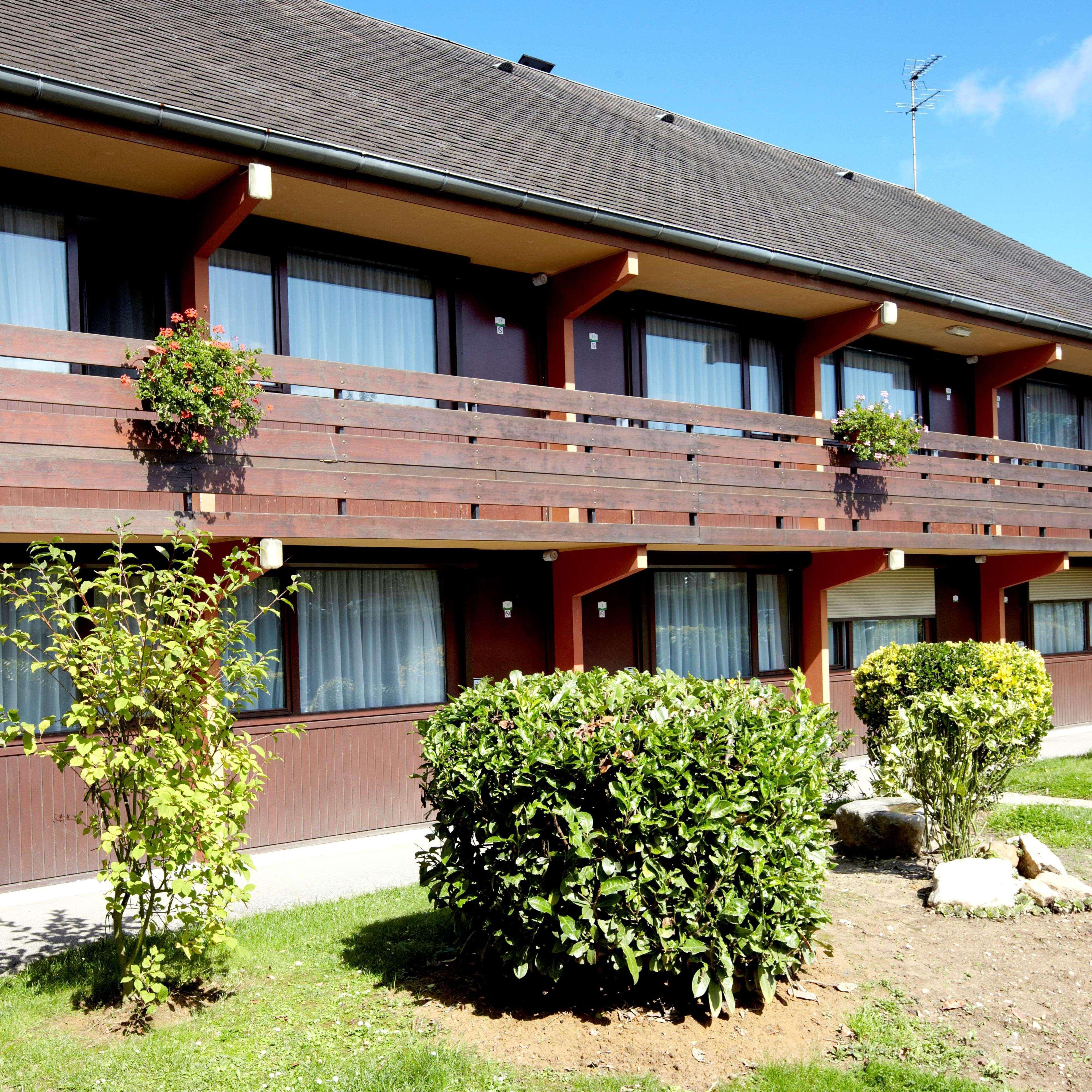 Campanile Rouen Nord - Mont-Saint-Aignan Hotel Exterior foto