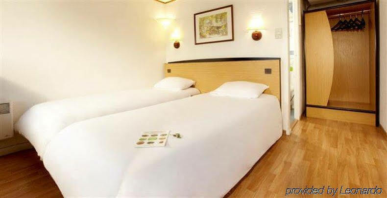 Campanile Rouen Nord - Mont-Saint-Aignan Hotel Exterior foto